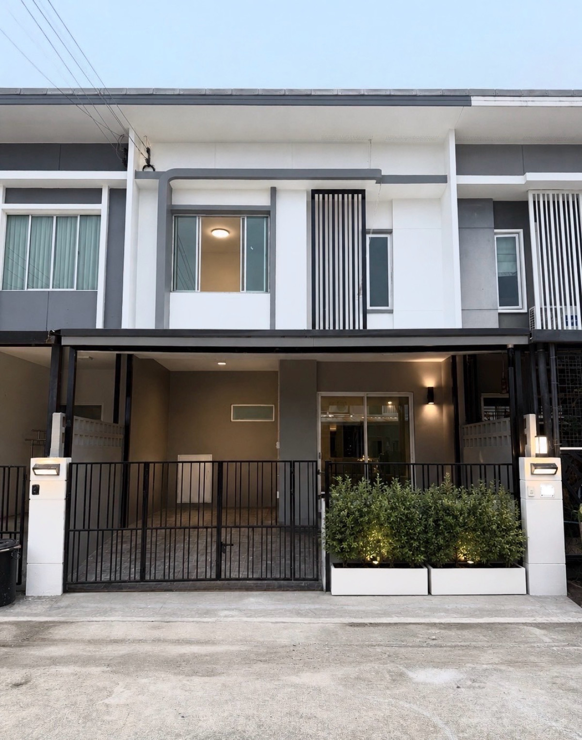 For Sale Townhouse/Townhome , Pruksa Ville Ramintra-Prayasuren , wide frontage , Bang Chan , Khlong Sam Wa , Bangkok , CX-163963 For Sale Townhouse/Townhome , Pruksa Ville Ramintra-Prayasuren , wide frontage , Bang Chan , Khlong Sam Wa , Bangkok , CX-163963