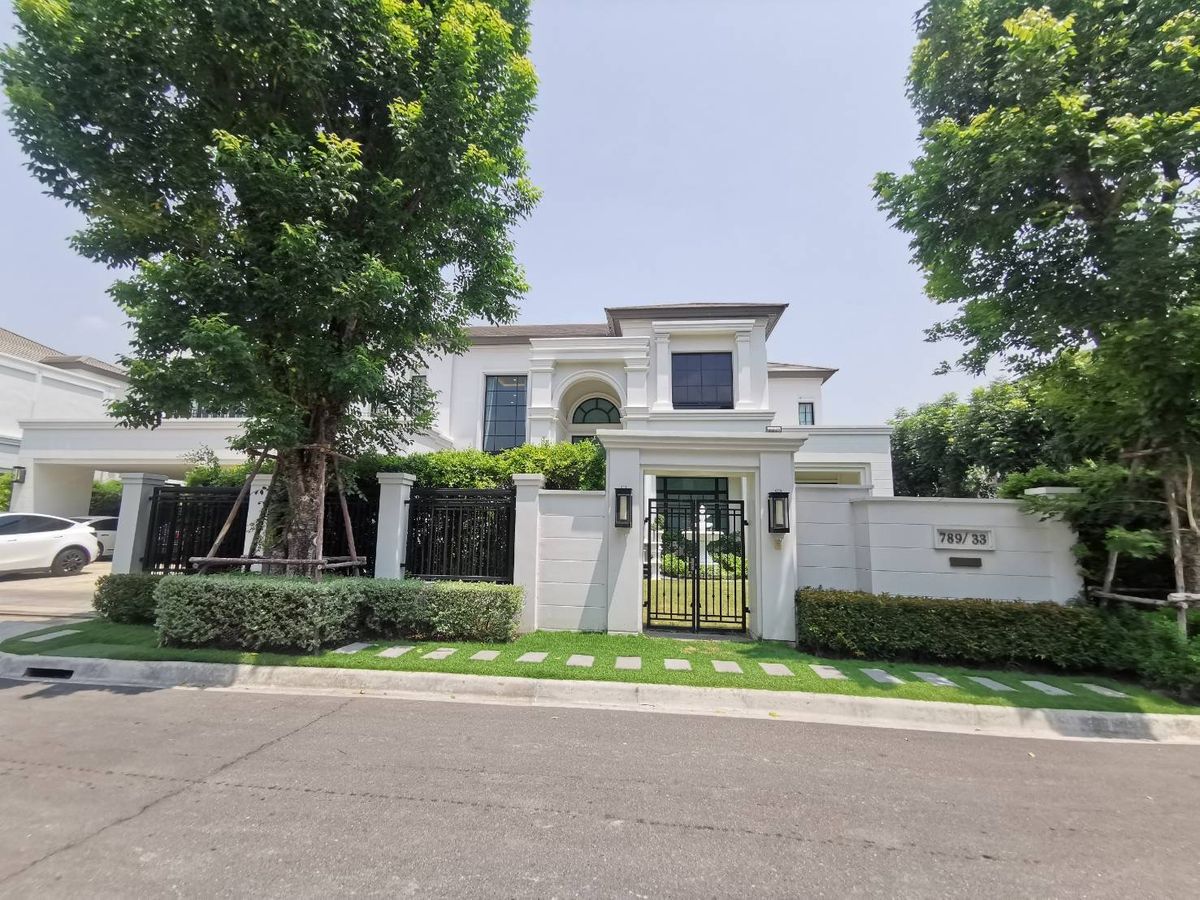 Baan Sansiri Pattanakarn 30: 4BED 5BATH 212.8 SQ wah 548SQM 125,000,000 Corner House AM: 0656199198