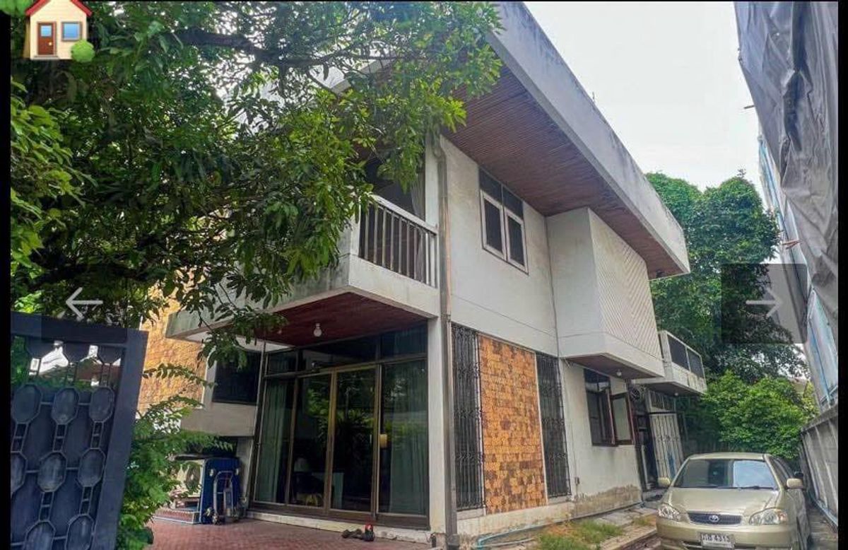P0018 Luxury Single House Near BTS On Nut - Prime Sukhumvit P0018 Luxury Single House Near BTS On Nut - Prime Sukhumvit