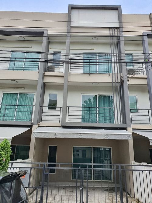 บ้านกลางเมือง สุขุมวิท 77 / 3 ห้องนอน (ขายพร้อมผู้เช่า), Baan Klangmuang Sukhumvit 77 / 3 Bedrooms (SALE WITH TENANT) FON169