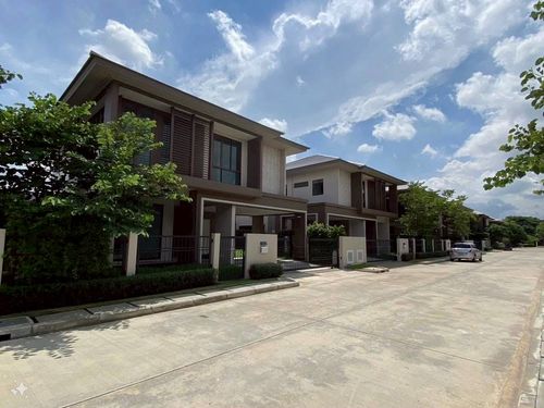 ★ Rare Unit ★ Detached house, 2 storeys, 4 bedrooms | Size 55.00 sq.w., 196.00 sq.m. | Near Advent International School Ramkhamhaeng 6 mins, HomePro Ramkhamhaeng 8 mins, Ramkhamhaeng Hospital 8 mins