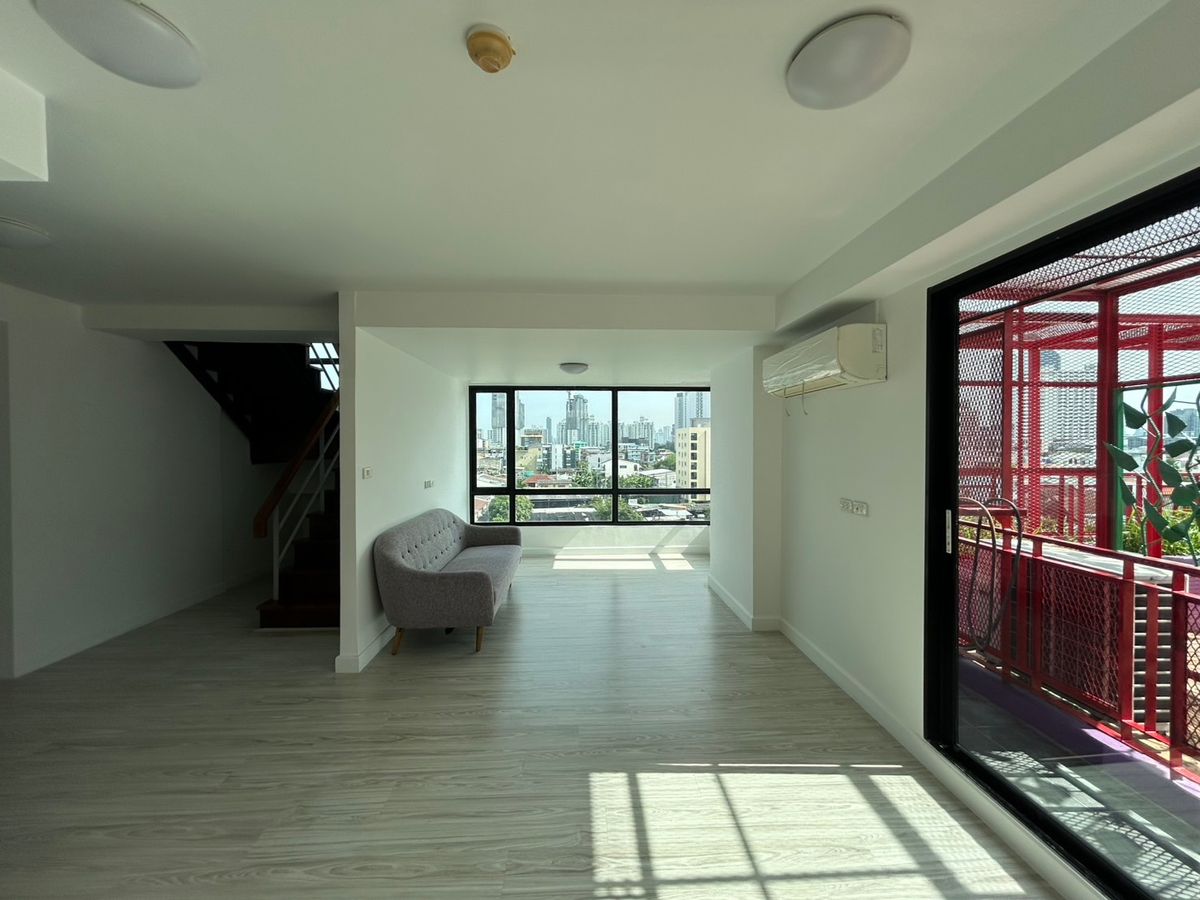 🔥 ขายด่วน! ห้องมุม Duplex  L STYLE CONDO | 2 ห้องนอน 3 ห้องน้ำ ขนาด 99 ตร.ม. ใกล้ MRT ห้วยขวาง – รูปที่ 2