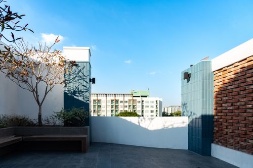 💥 Luxury 5.5-Storey Home Office, Fully Renovated with Furniture & Appliances – Ideal for Living and Working, Near BTS Bearing & Samrong