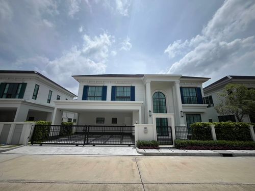 Setthasiri rental Bangna, Km. 10, area 75 sq.w., living space 310 sq.m., 4 bedrooms, 5 bathrooms, 3 parking spaces.