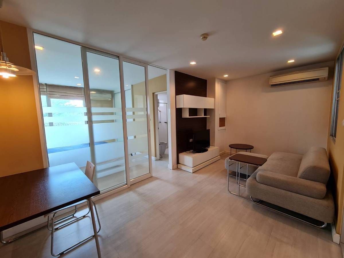 Condo for Sale: The Room Sukhumvit 64