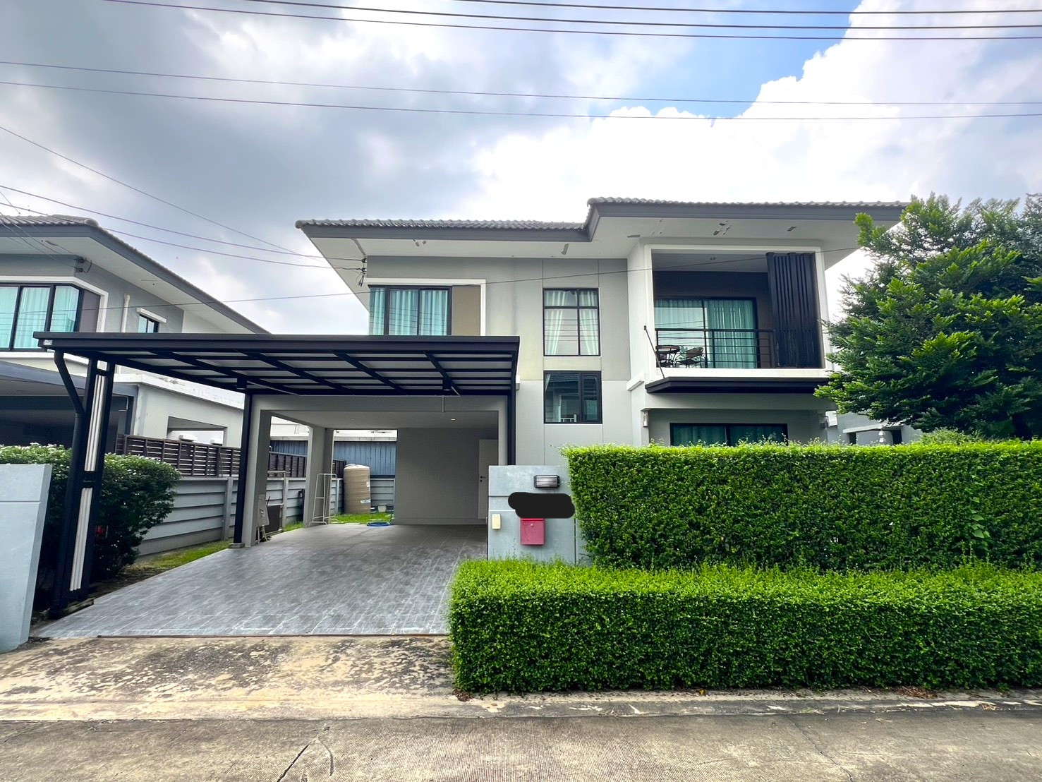 house near Don Mueang Airport and Rangsit University. Fully furnished. 3 bedrooms, 3 bathrooms. house near Don Mueang Airport and Rangsit University. Fully furnished. 3 bedrooms, 3 bathrooms.