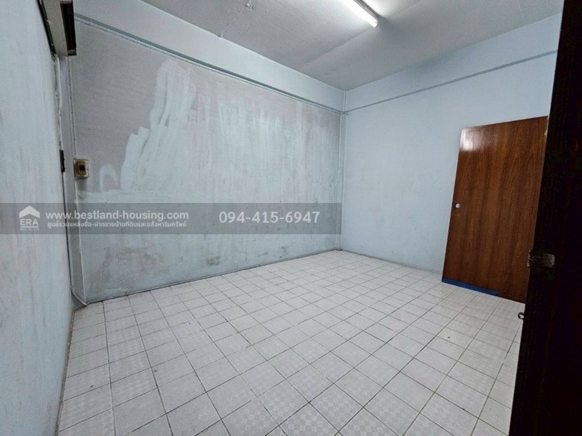 Selling a 4.5 -story commercial building. Charoen Krung road next to the road, good location, 20 square wah. – รูปที่ 3