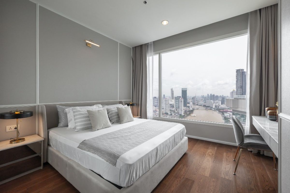 ST152 Brand-New Riverfront Unit at Menam Residences