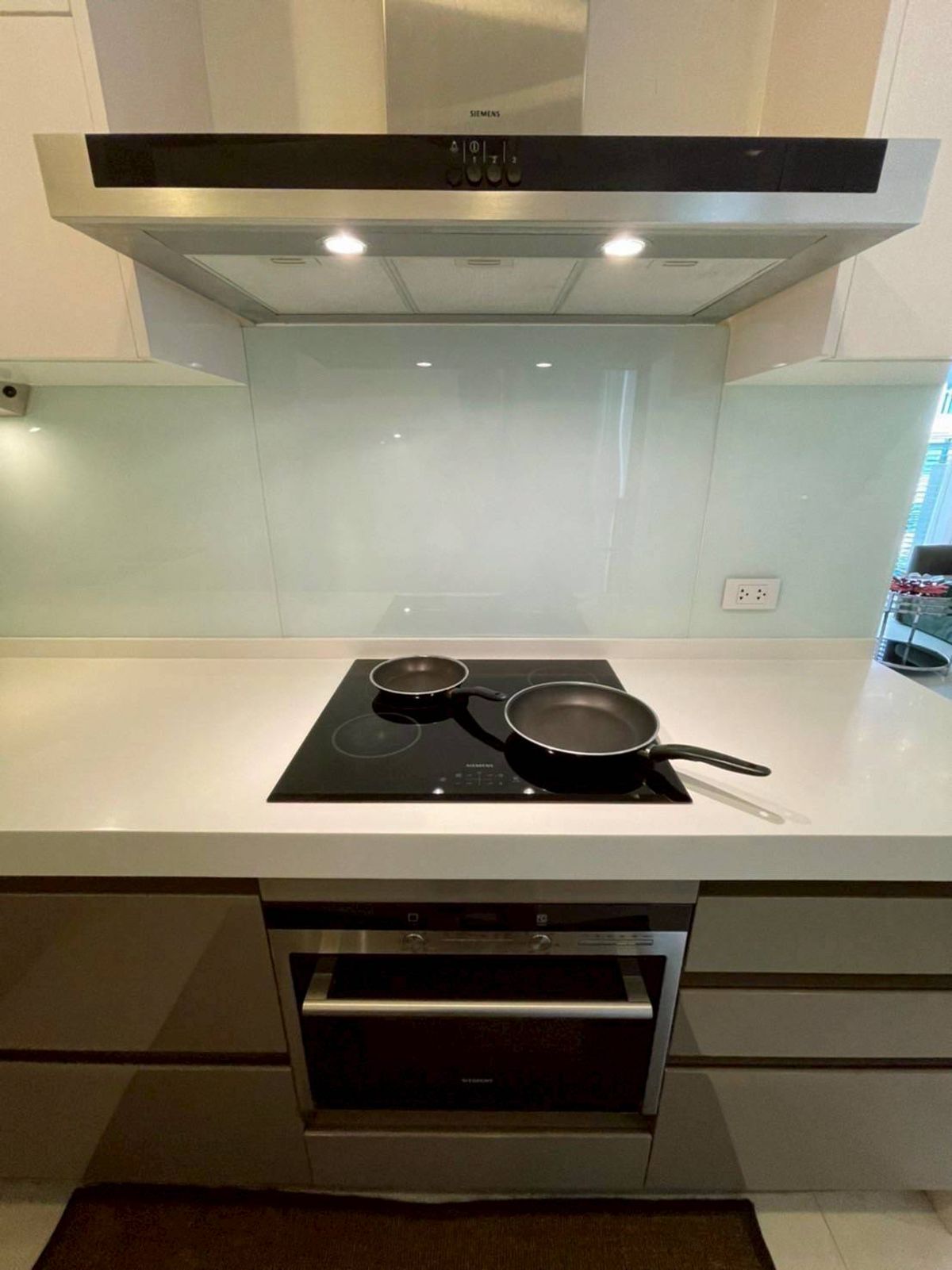 ❖ Prime Location ❖ ชั้น 25+ ขนาด 86.84 ตร.ม. | 2 ห้องนอน 2 ห้องน้ำ | คอนโดใกล้ BTS ราชดำริ 2 นาที, BTS ชิดลม 4 นาที – รูปที่ 3