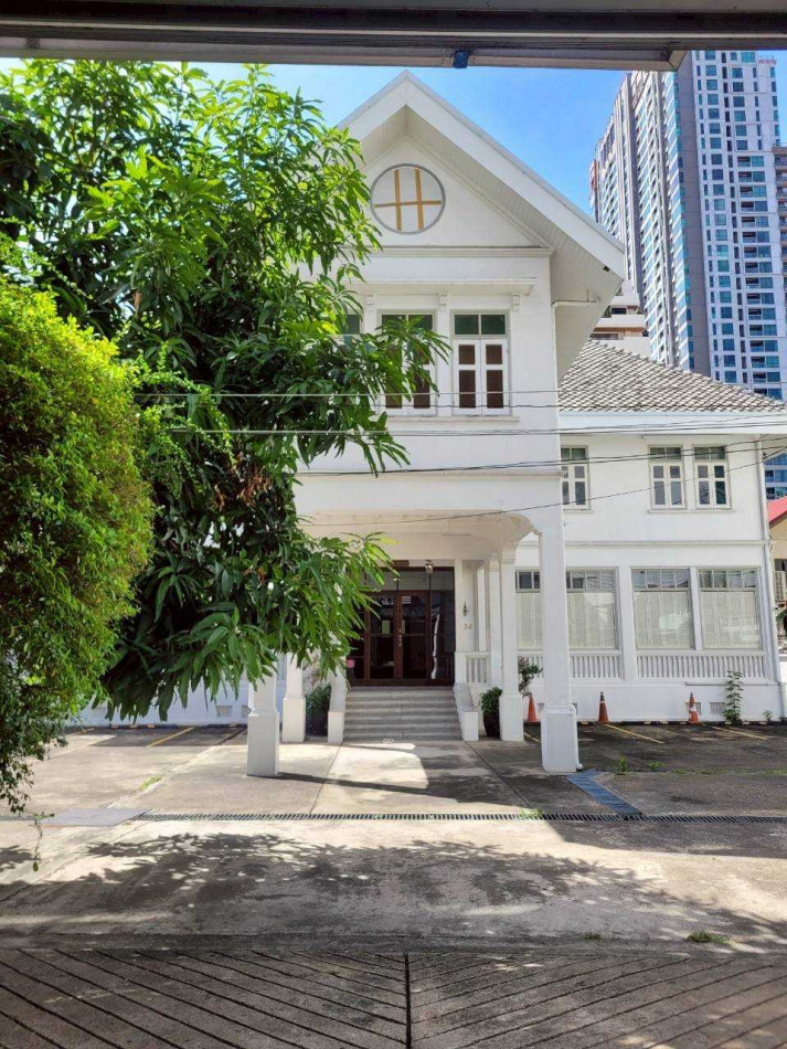 For rent: Single house, 400 sq m, 2 ngan, 68.90 sq m, near BTS Chong Nonsi For rent: Single house, 400 sq m, 2 ngan, 68.90 sq m, near BTS Chong Nonsi