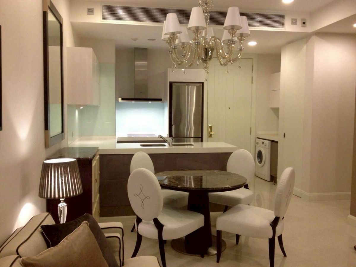 ❖ Rare Unit ❖ 15+ Floor, size 85.00 sq.m. | 2 Bedrooms, ready-to-move-in decoration | Condo near BTS Ratchadamri 2 mins, BTS Chidlom 4 mins – รูปที่ 2