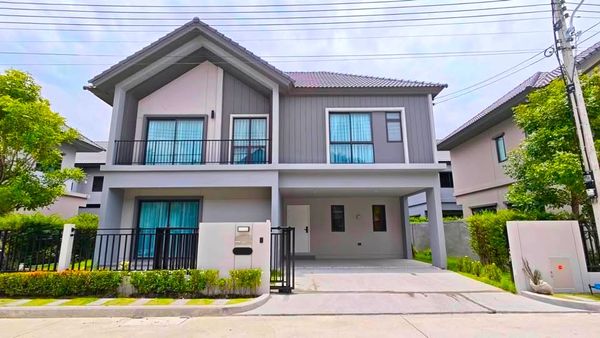 Brand new House, Never Lived In, 4 Bedrooms, Near Rangsit University, Near Airport 