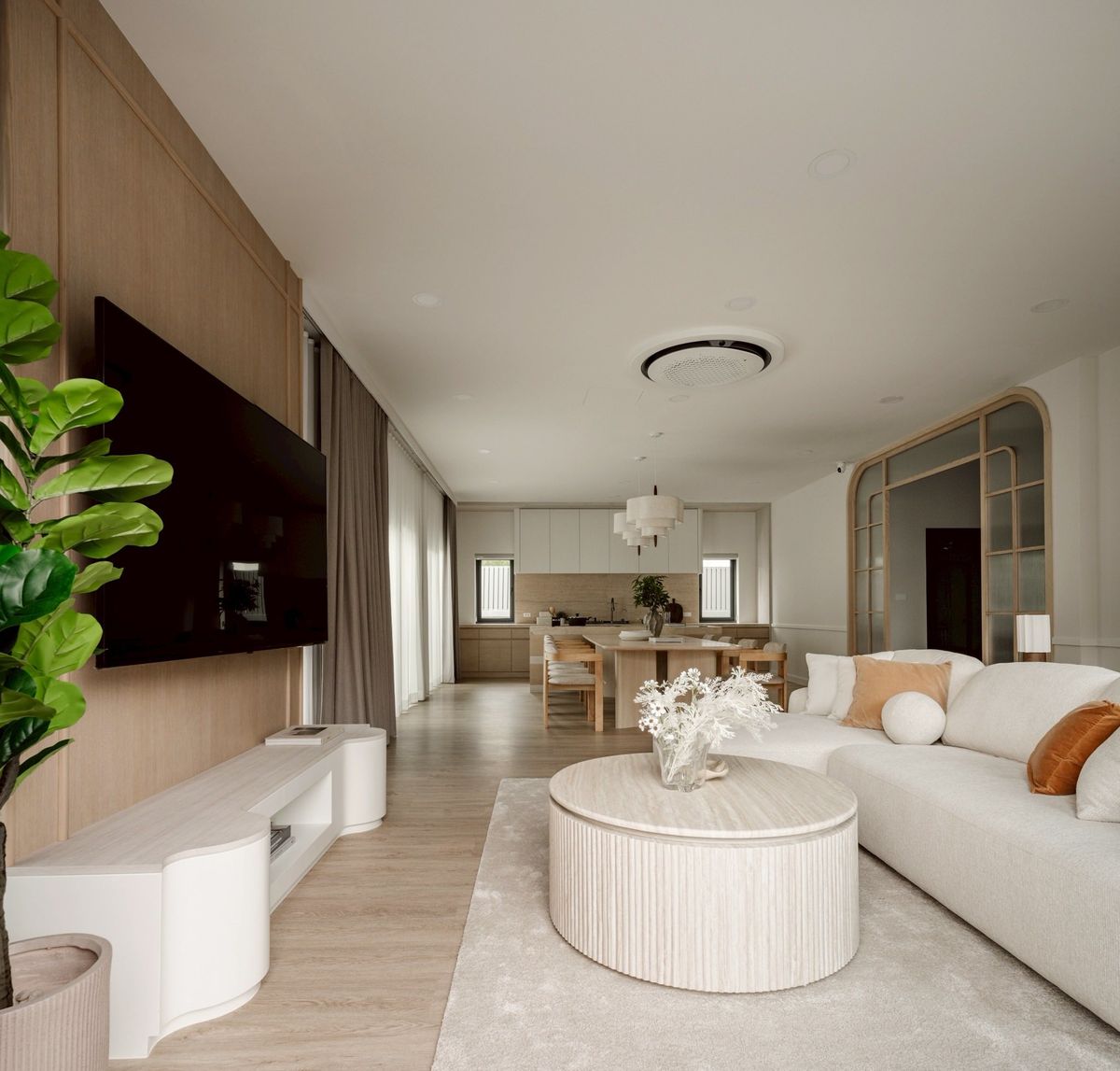 Rent a 2 -story detached house, luxurious decoration Furniture air There are 5 bedrooms, 6 bathrooms, 1 housekeeper. Rental price 300,000 baht per month Rent a 2 -story detached house, luxurious decoration Furniture air There are 5 bedrooms, 6 bathrooms, 1 housekeeper. Rental price 300,000 baht per month