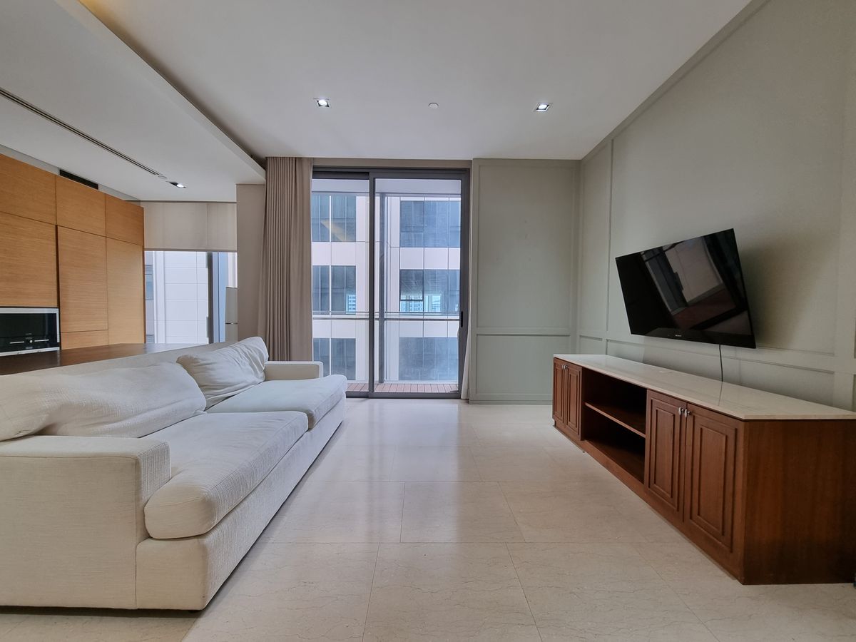 Selling 2 bedrooms 101.3 sq.m. Sala Daeng Residence Saladaeng Residences