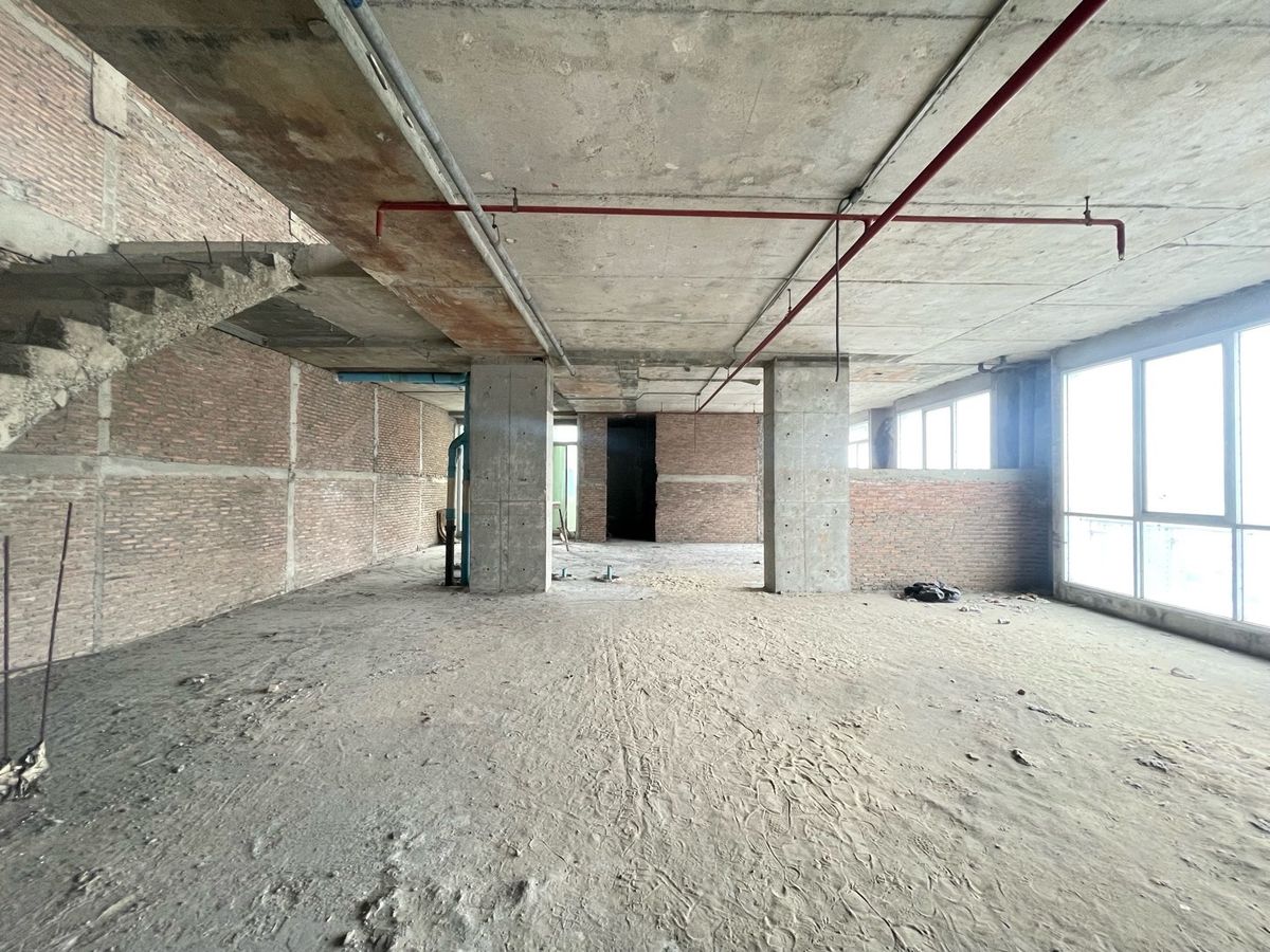 Sell Penthouse at Asoke Place in the heart of Asoke. Sell Penthouse at Asoke Place in the heart of Asoke.