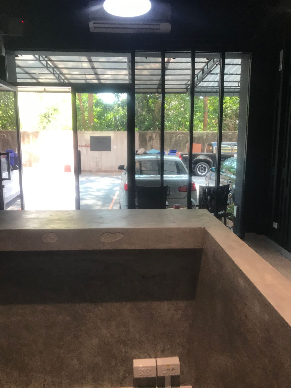 The room is available for rent as an office. Or stocks, size 4x 8 m. Area 32 sq.m. with air conditioning. There is a parking lot near BTS/MRT Bang Wa Soi Petchkasem 42. – รูปที่ 3