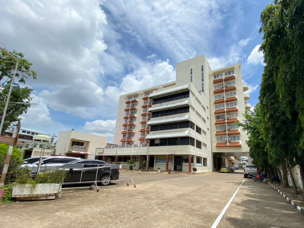For sale: Hotel, hotel in the heart of Phitsanulok city, 9456 sq m, 6 rai, 3 ngan, 36.10 sq m, size 126 rooms For sale: Hotel, hotel in the heart of Phitsanulok city, 9456 sq m, 6 rai, 3 ngan, 36.10 sq m, size 126 rooms