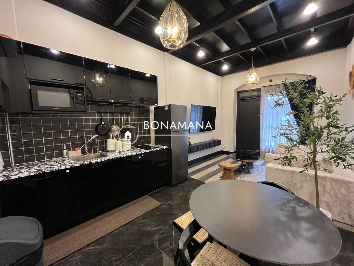 Luxury Residence for Rent, Yaowarat.  (MRT SAMYOT 700M)