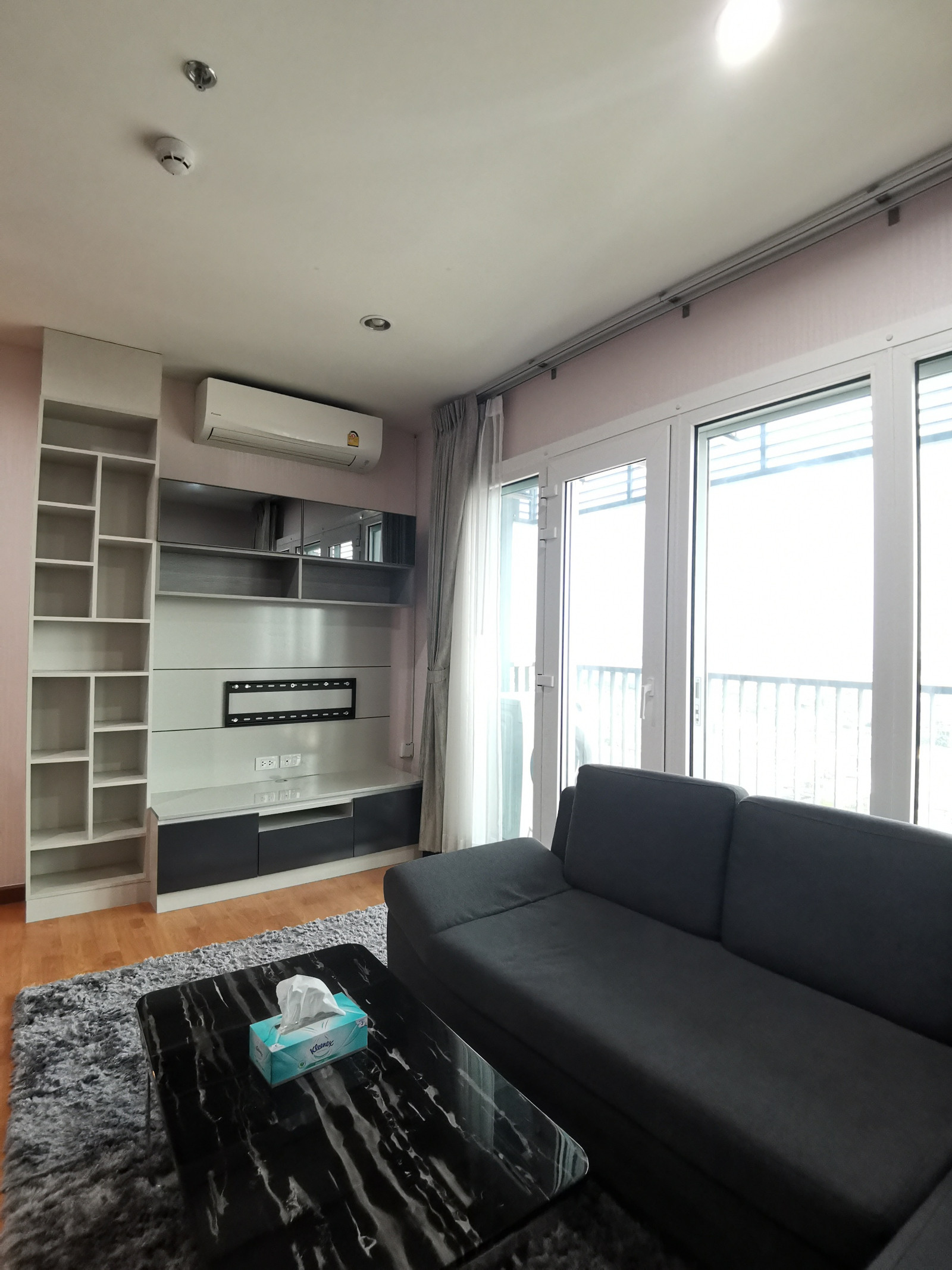 The rent is cheaper than the same size. The President Sukhumvit Samut Prakan The rent is cheaper than the same size. The President Sukhumvit Samut Prakan