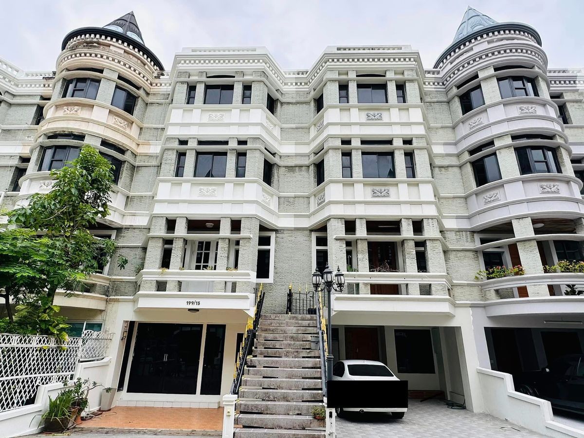 P0097 ให้เช่าทาวน์โฮม อโศก–พร้อมพงษ์ (สุขุมวิท 31) – ทำเลพรีเมียม ใจกลางเมือง ใกล้ BTS และห้างใหญ่