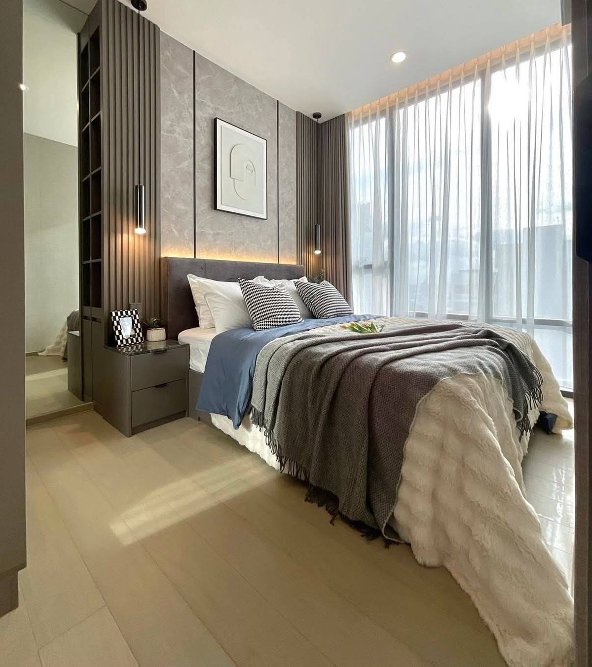 Beautiful room, new room in Soi Rangnam and watch the BTS Victory Monument, Rangnam Street. Beautiful room, new room in Soi Rangnam and watch the BTS Victory Monument, Rangnam Street.