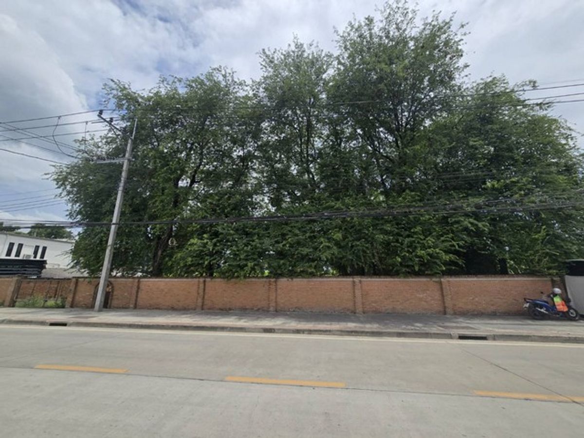Land for sale 4-3-72 rai, Thawi Watthana-Kanchanaphisek Road, good location in front of the main road Behind the Khlong Thawi Watthana Near Bangkok Thonburi College – รูปที่ 2