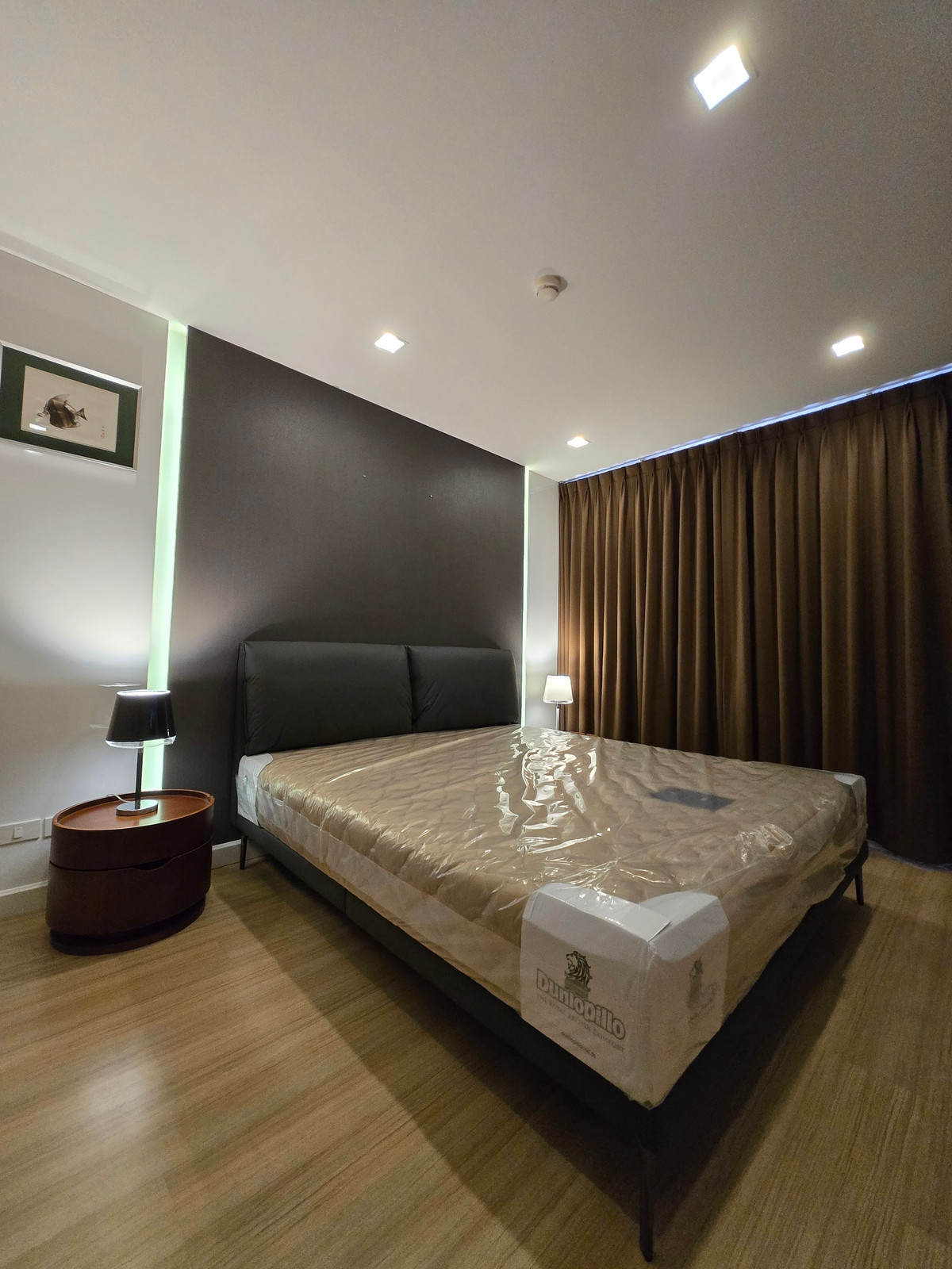 Mayfairplace 64 for sale, 2 bedrooms, 2 bathrooms, new furniture, newly decorated, beautiful room, ready to move in, not next to the road, open view.
