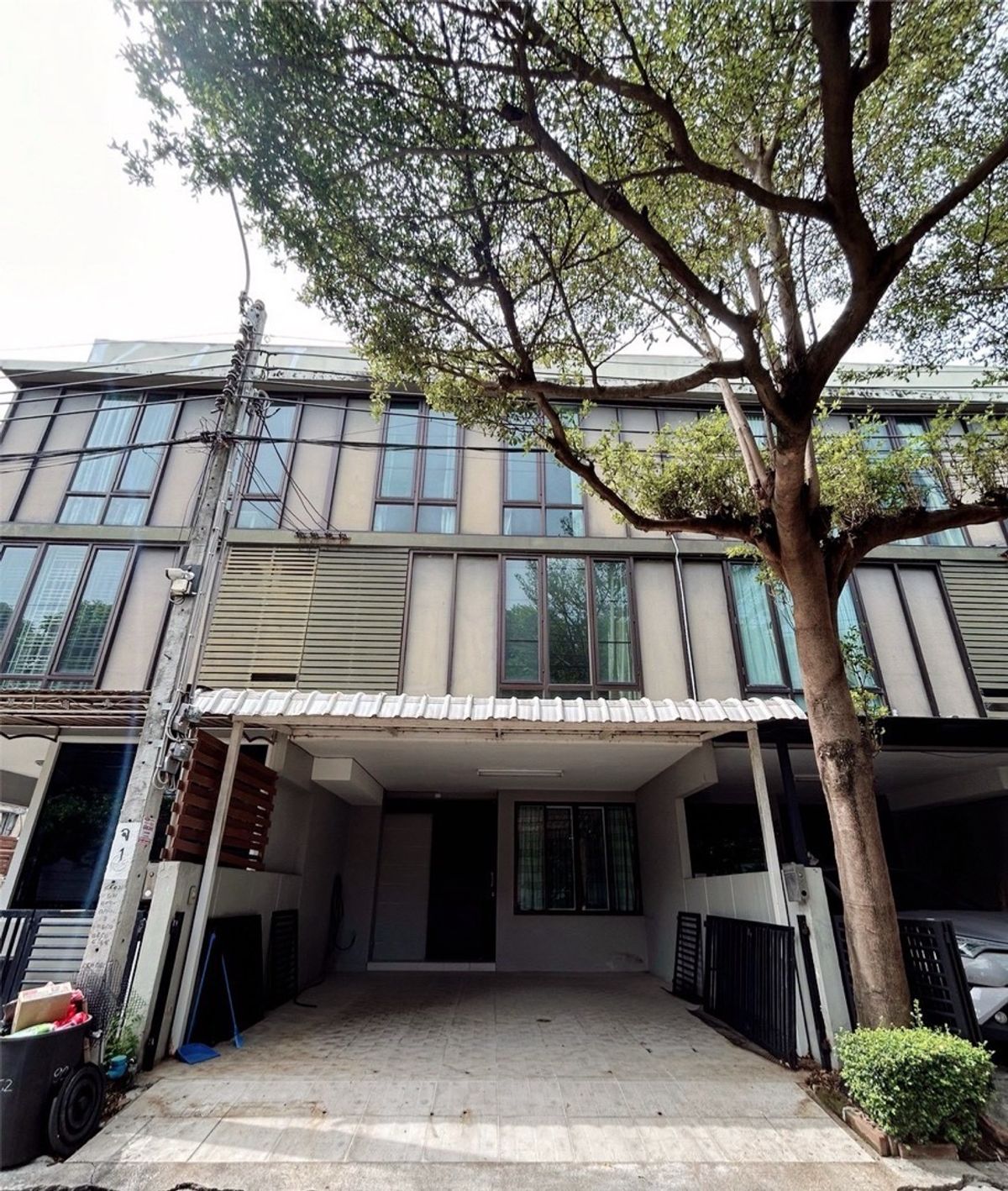 Selling Areeya Thub, Lat Fish Kaset Nawamin ✅ Beautiful house, good condition ✅ ** Personal zone in front of the house, not crashing ** Selling Areeya Thub, Lat Fish Kaset Nawamin ✅ Beautiful house, good condition ✅ ** Personal zone in front of the house, not crashing **