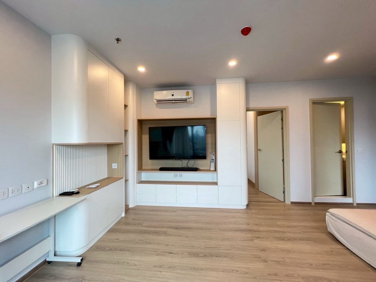 Sell/rent Life Asoke - Rama 4, size 50 sq.m. | 2 bedrooms | 1 bathroom, convenient transportation, near BTS and MRT Sell/rent Life Asoke - Rama 4, size 50 sq.m. | 2 bedrooms | 1 bathroom, convenient transportation, near BTS and MRT