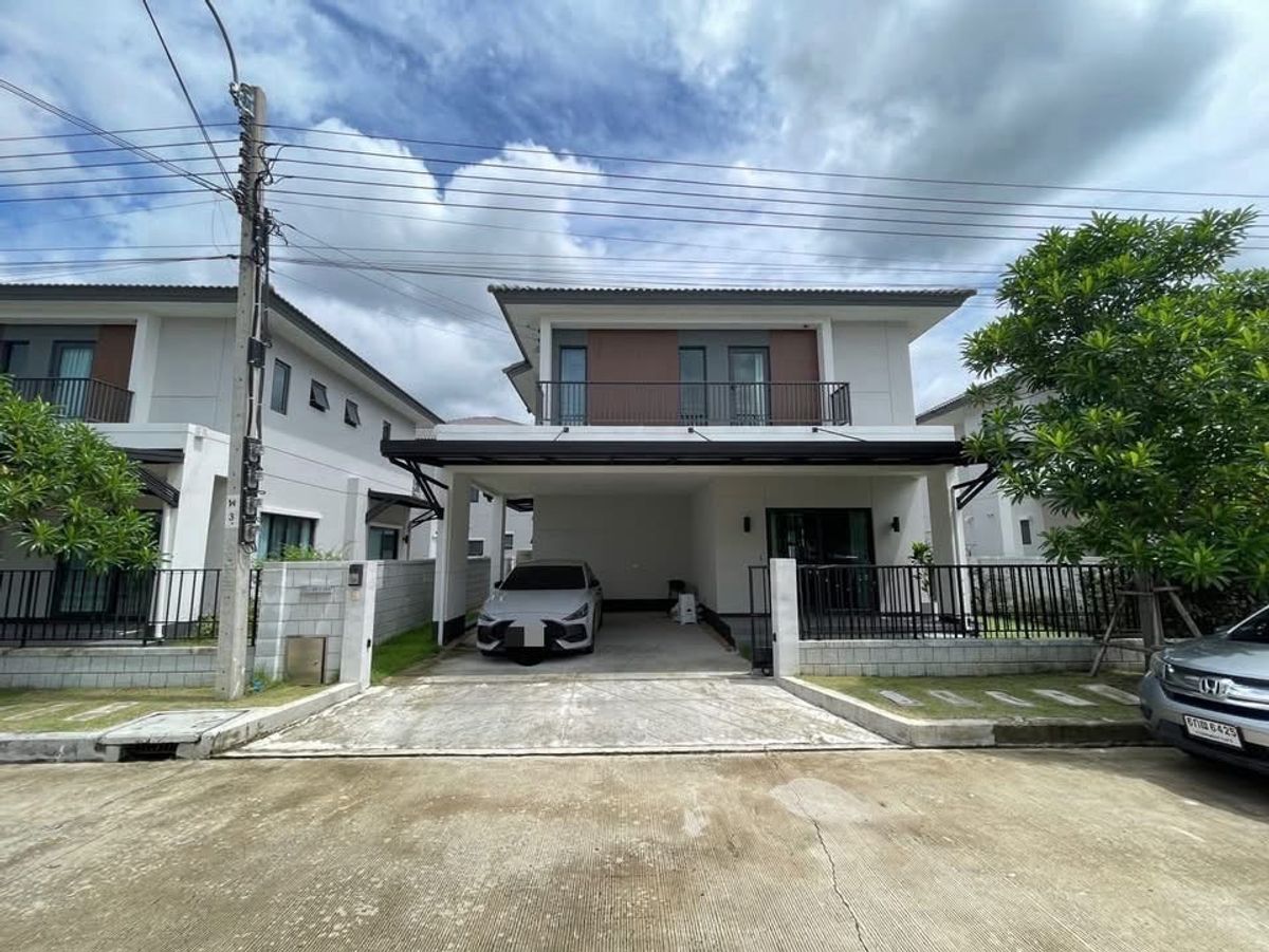 ขายด่วน : บ้านเดี่ยว 2 ชั้น โครงการ เซนโทร อ่อนนุช - สุวรรณภูมิ ขายด่วน : บ้านเดี่ยว 2 ชั้น โครงการ เซนโทร อ่อนนุช - สุวรรณภูมิ