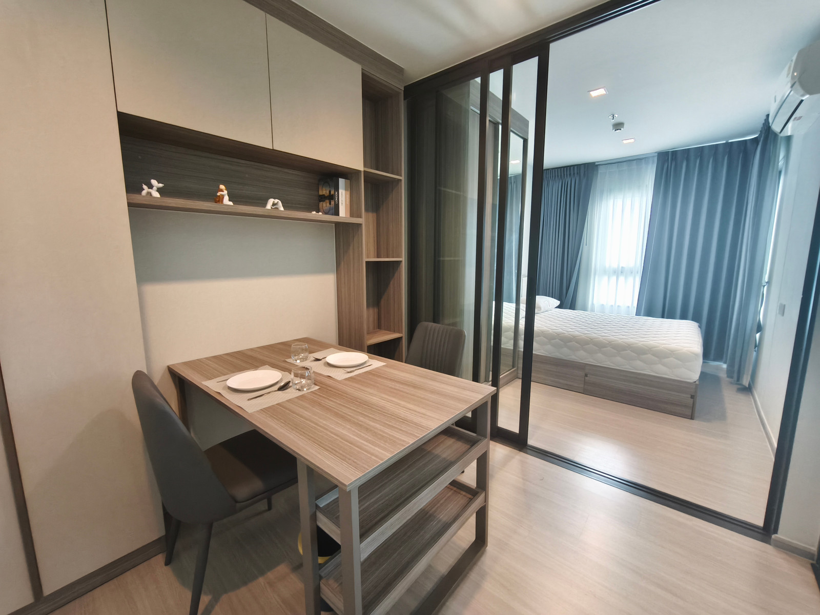 • RENT • Life Sathorn Sierra • 1 Bed Plus 1 Bath • 35 Sqm. • 19,000 • Line ID : Vassily • RENT • Life Sathorn Sierra • 1 Bed Plus 1 Bath • 35 Sqm. • 19,000 • Line ID : Vassily