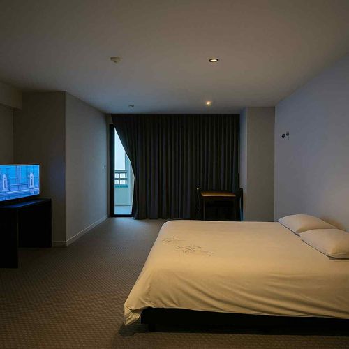 ขายคอนโด LAS COLINAS ราคา 19,500,000 บาท [NCs250701]