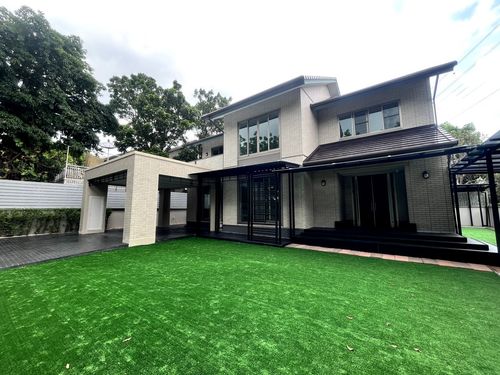 💥 ขายบ้านเดี่ยวสไตล์ญี่ปุ่น พื้นที่ใช้สอยกว้างขวาง 371 ตร.ม. 4 ห้องนอน ร่มรื่น และความเป็นส่วนตัวสูง ใกล้ทางด่วนศรีรัช เดินทางสะดวก