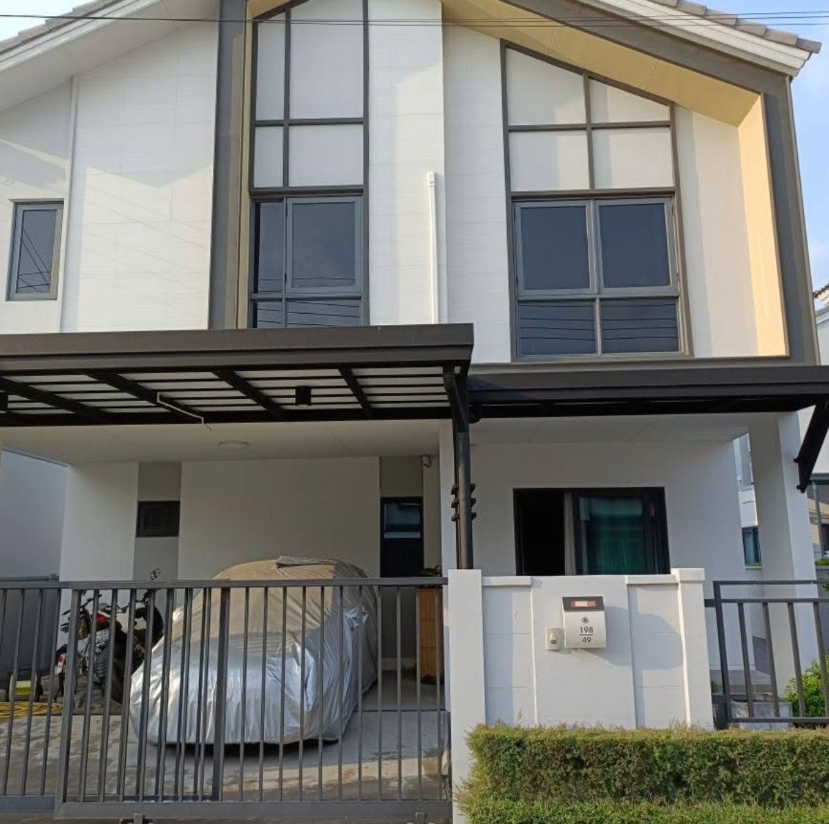 P0136 ขายด่วน! บ้านเดี่ยวบางนา SENSE บางนา-สุวรรณภูมิ P0136 ขายด่วน! บ้านเดี่ยวบางนา SENSE บางนา-สุวรรณภูมิ