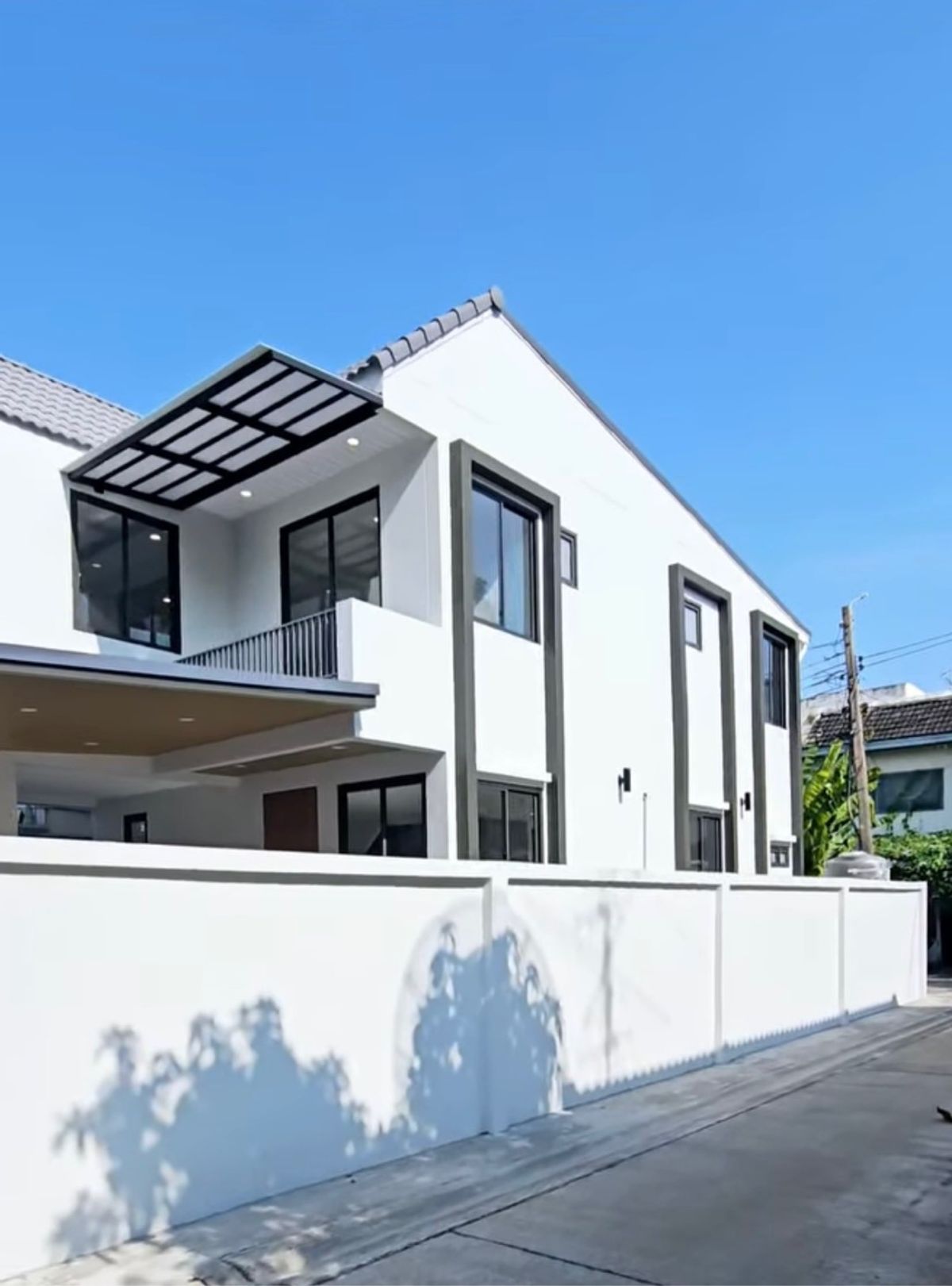 P0128 ขายด่วน! บ้านเดี่ยวหลังมุม ซอยสุขุมวิท60/1 – รูปที่ 2