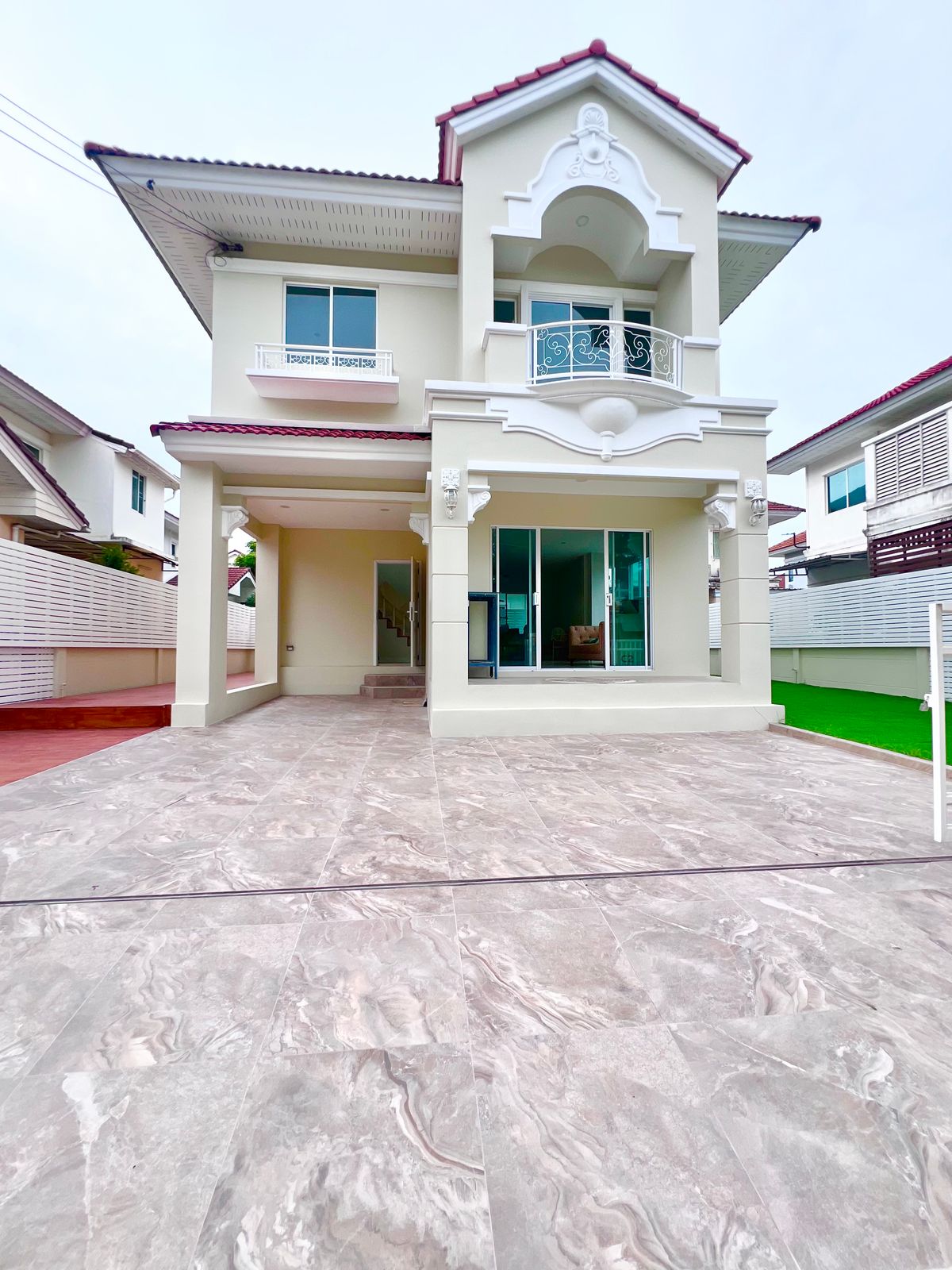 Sing House for Rent After The Renovation. Sing House for Rent After The Renovation.