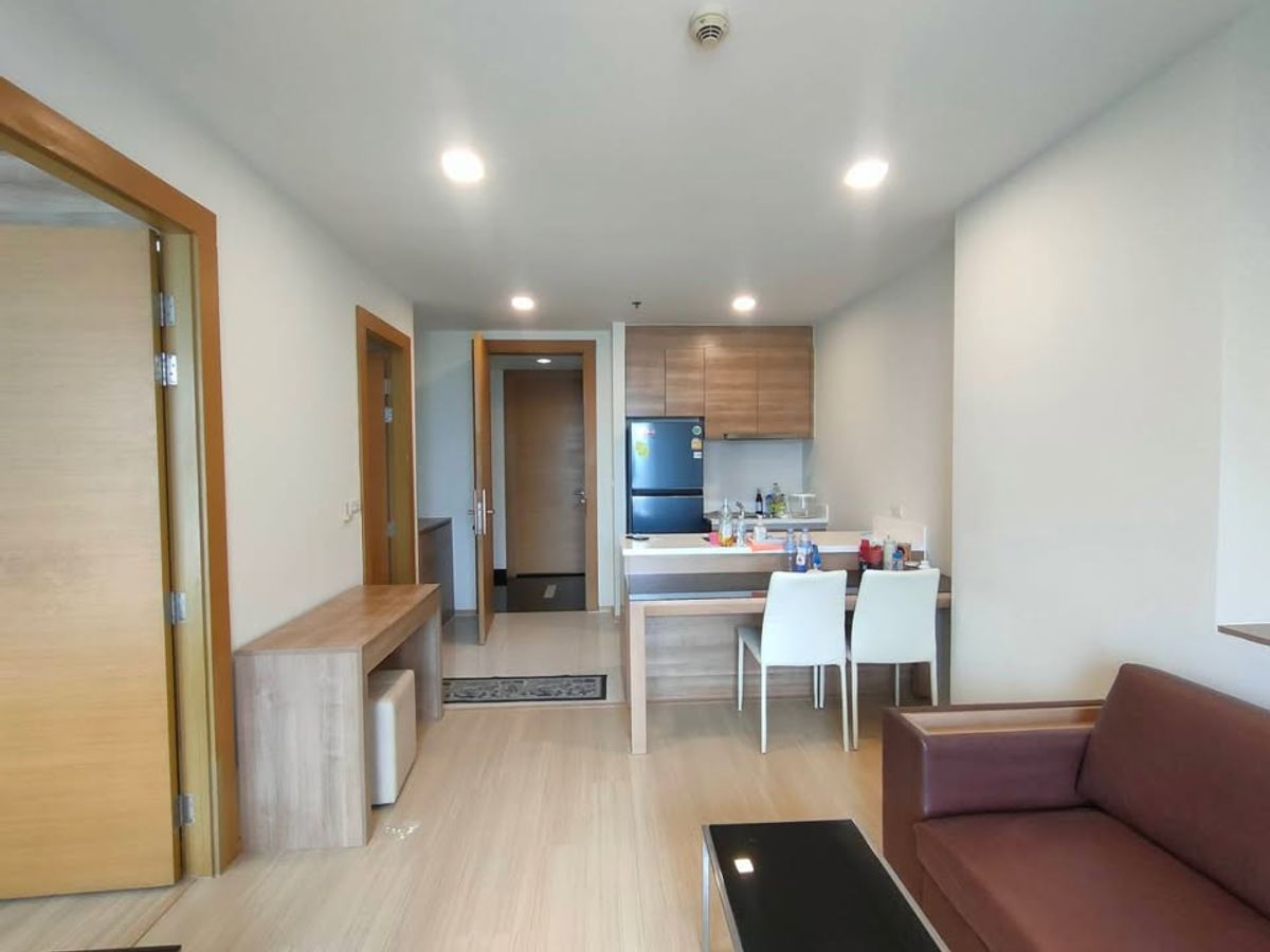 Hot Deal 🏢 Rhythm Ratchada-Huaikwang 46sqm 19,000 baht/month Hot Deal 🏢 Rhythm Ratchada-Huaikwang 46sqm 19,000 baht/month