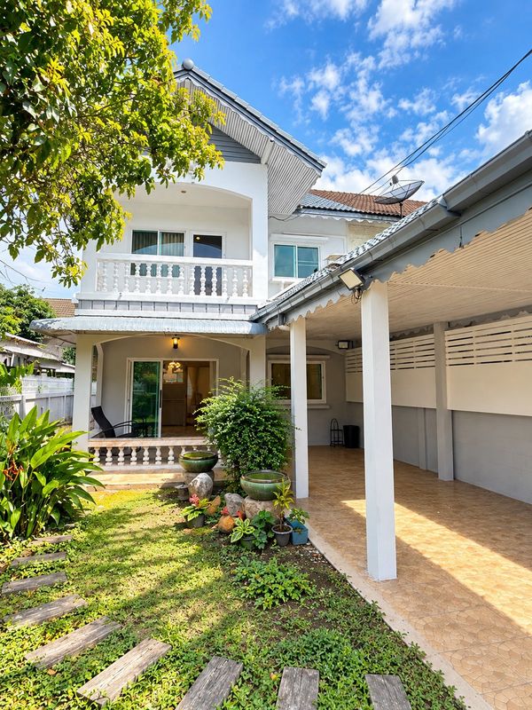 🏡 2 -storey detached house for rent, Lat Phrao 71 (Nak Niwat 48) ✨ Ban Mai Iam! Never rented before With full furniture The entire back 📍 Location: Soi Phong Thira, Yak 14-6 (Nakniwat 48) Lat Phrao 71 House No. 16 | Area 55 sq.who | Wide road, easy to ent
