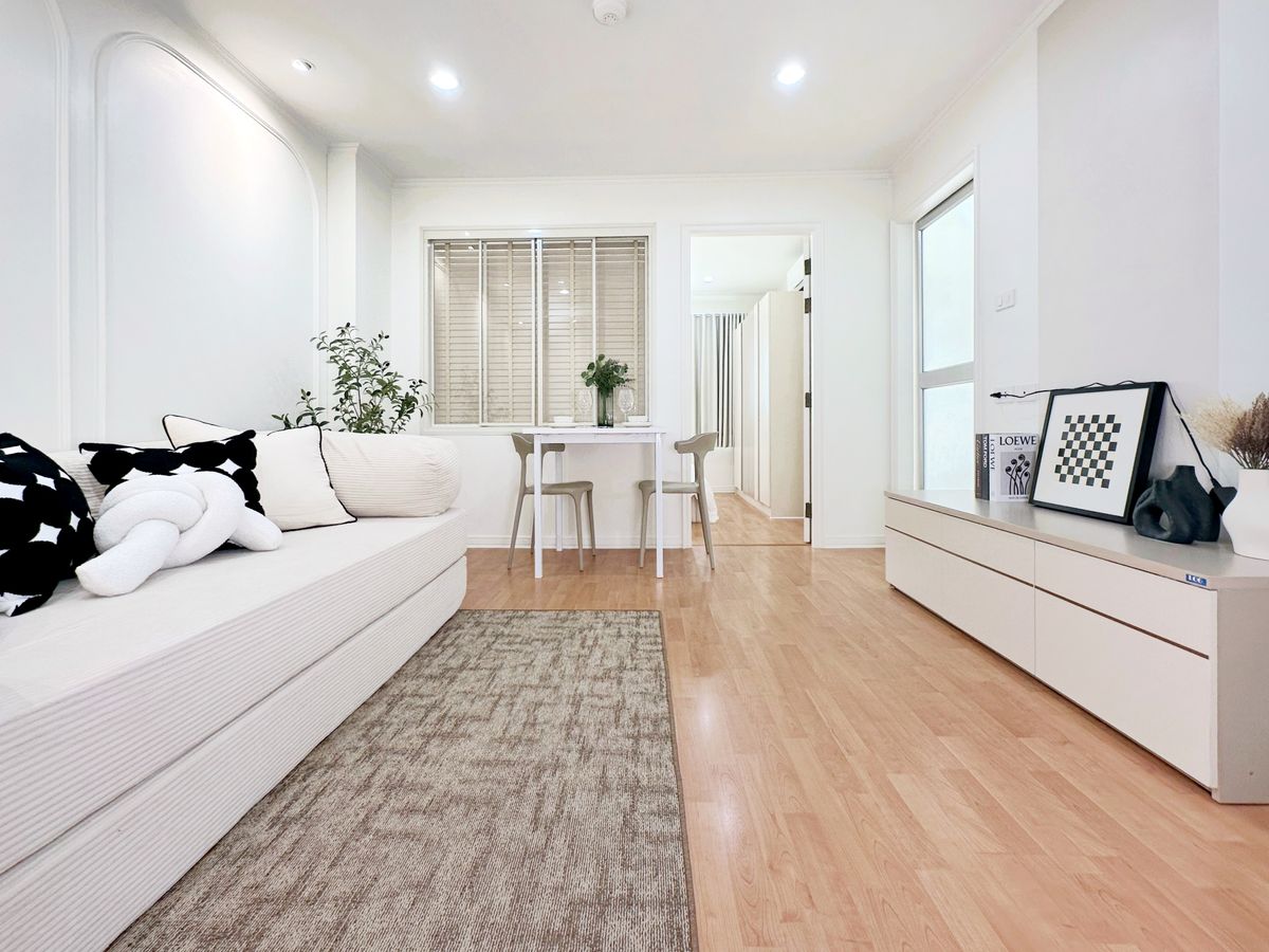 Selling Lumpini Ville, a large cultural center, ready to live with a separate kitchen Selling Lumpini Ville, a large cultural center, ready to live with a separate kitchen