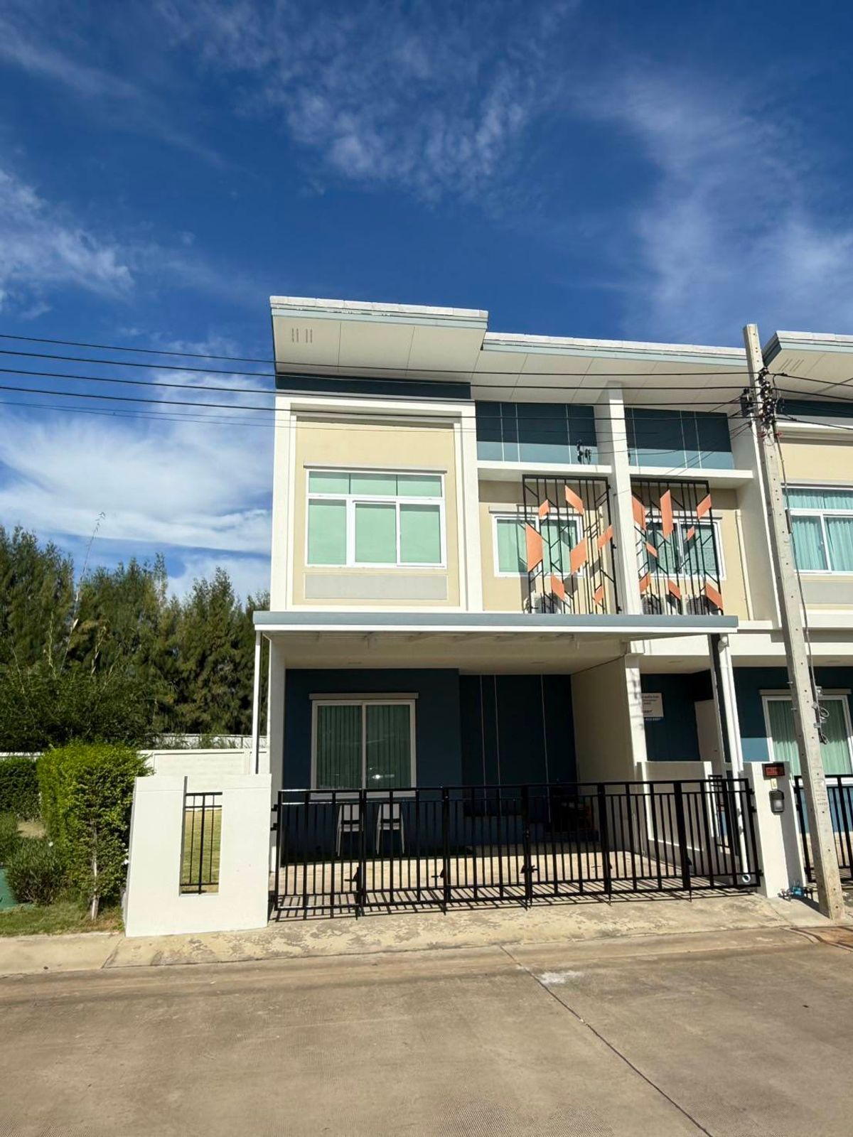 ✔️บ้านเช่า ✔️*จดทะเบียนได้ *25,000.- บ้านทาวน์โฮม รสาลักซ์วิลล์ พหลโยธิน73 ขนาดใหญ่  บ้านใหม่มือ1 สวย เฟอร์ครบ พร้อมอยู่  ( ติดสนามบินดอนเมือง)  ✨🐻‍❄️รับสัตว์เลี้ยงเล็กๆ✨ – รูปที่ 4