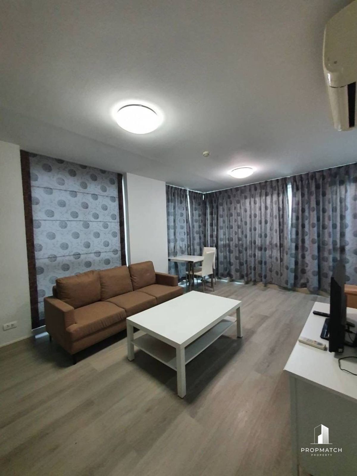 ✨Flash Deal ✨ Chateau In Town Phaholyothin 11( 1Bed 1Bath 39.85SQM.) พร้อมอยู่ ! เพียง 3,290,000 บาท Tel.0981315848 @propmatch ✨Flash Deal ✨ Chateau In Town Phaholyothin 11( 1Bed 1Bath 39.85SQM.) พร้อมอยู่ ! เพียง 3,290,000 บาท Tel.0981315848 @propmatch
