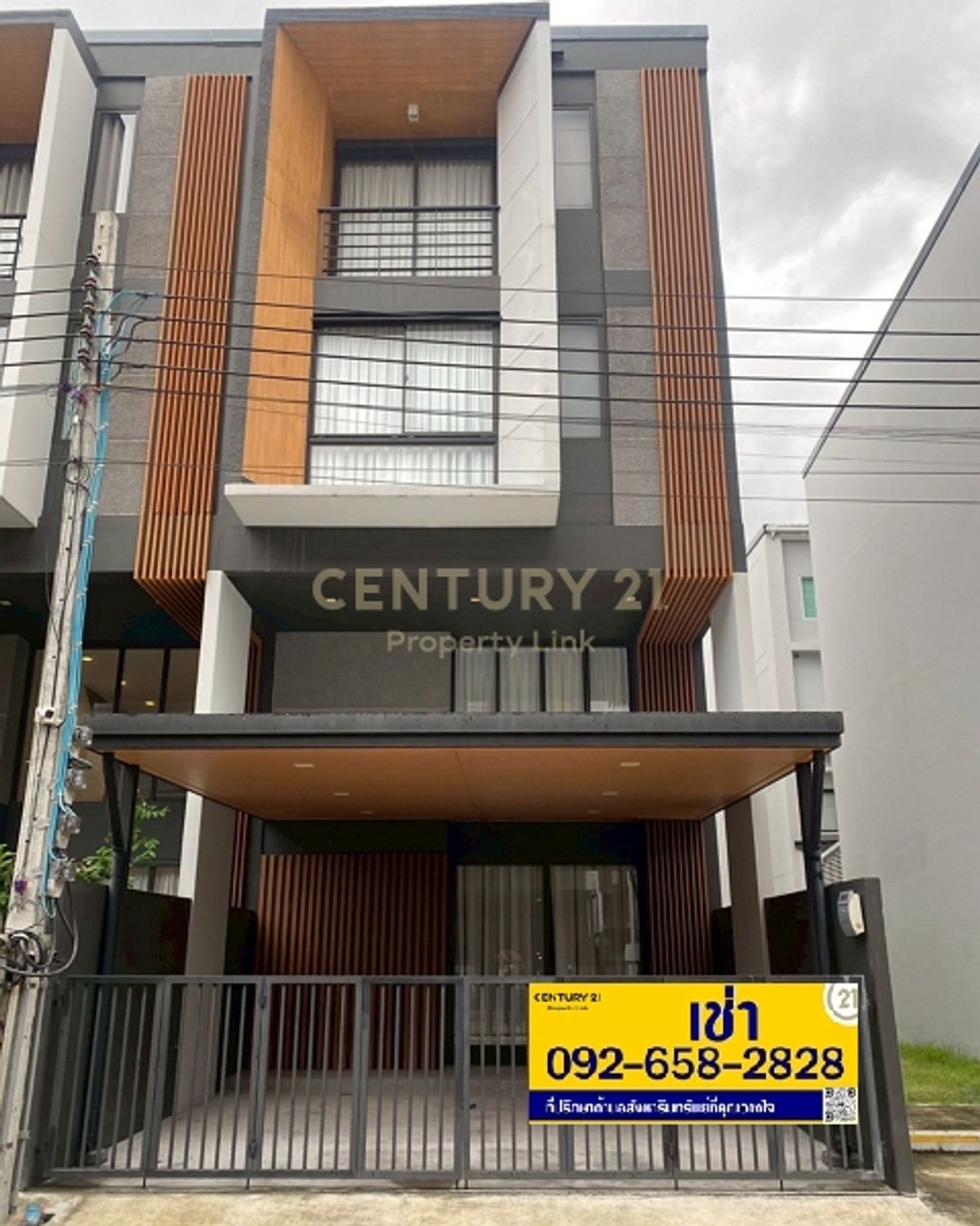 ทาวน์โฮมสไตล์โมเดิร์นลอฟท์ 3.5 ชั้น – โครงการ Shizen พัฒนาการ 32 No.62-TH-68014 ทาวน์โฮมสไตล์โมเดิร์นลอฟท์ 3.5 ชั้น – โครงการ Shizen พัฒนาการ 32 No.62-TH-68014