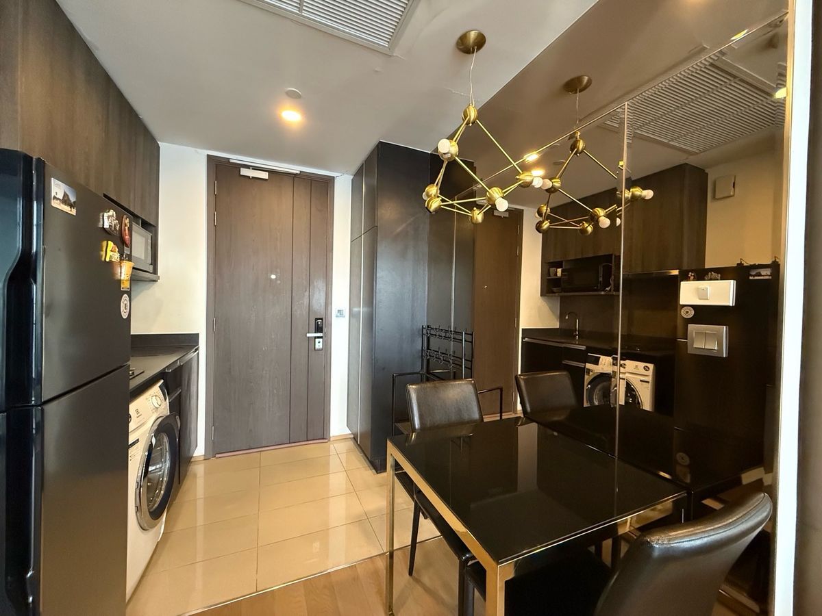 For Rent!! Ashton Chula - Silom Rent Price!! 30,000฿ per month❤️‍🔥1 Bedroom size 34 sq.m. Contract Aomam (agent) Tel./Line id : 0955871692 WhatsApp : +66 95 587 1692 – รูปที่ 4