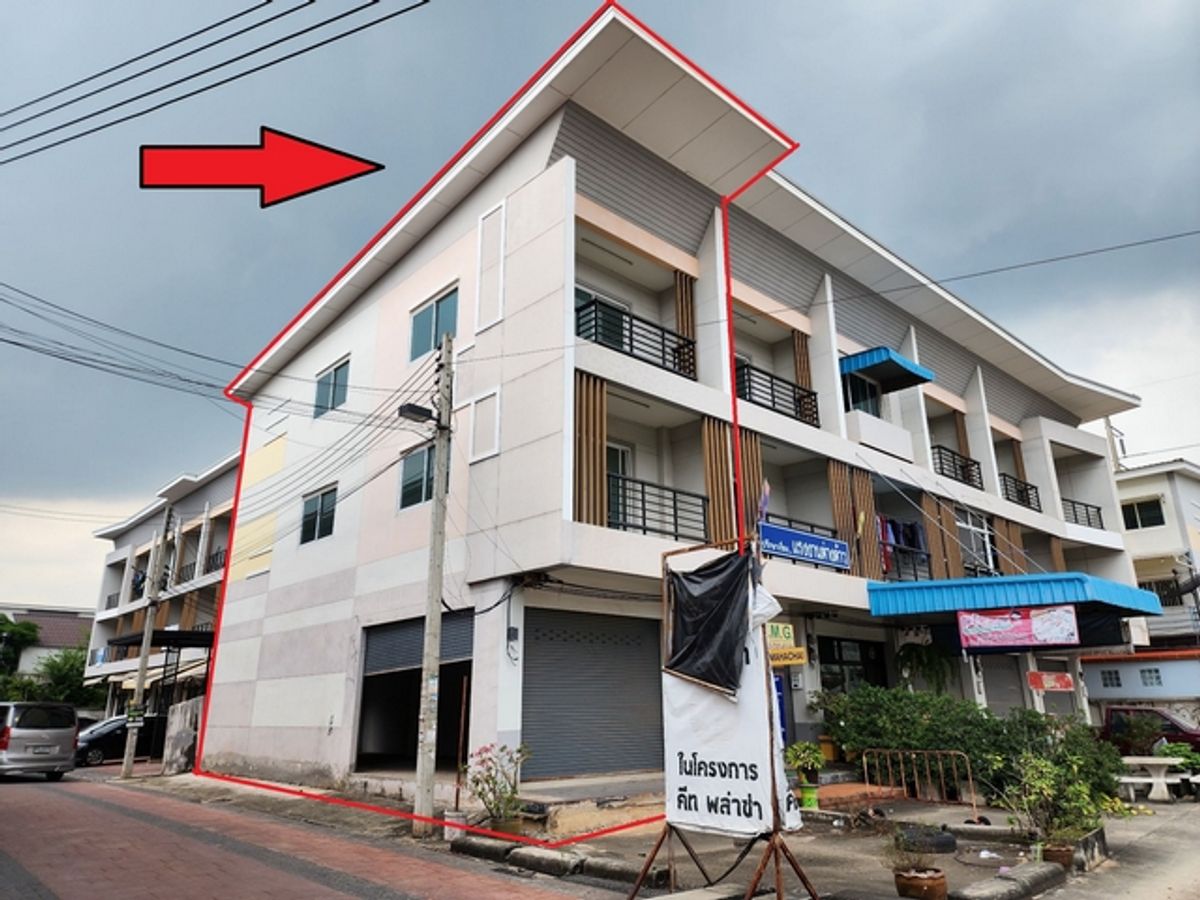 ให้เช่า อาคารพาณิชย์ 3 ชั้น ห้องมุม ติดถนน 4 เลน โครงการ คีท พลาซ่า พระราม 2 ขนาด 18 ตรว. ซอยพันท้าย เหมาะเปิดสำนักงาน ทำธุรกิจ ค้าขาย