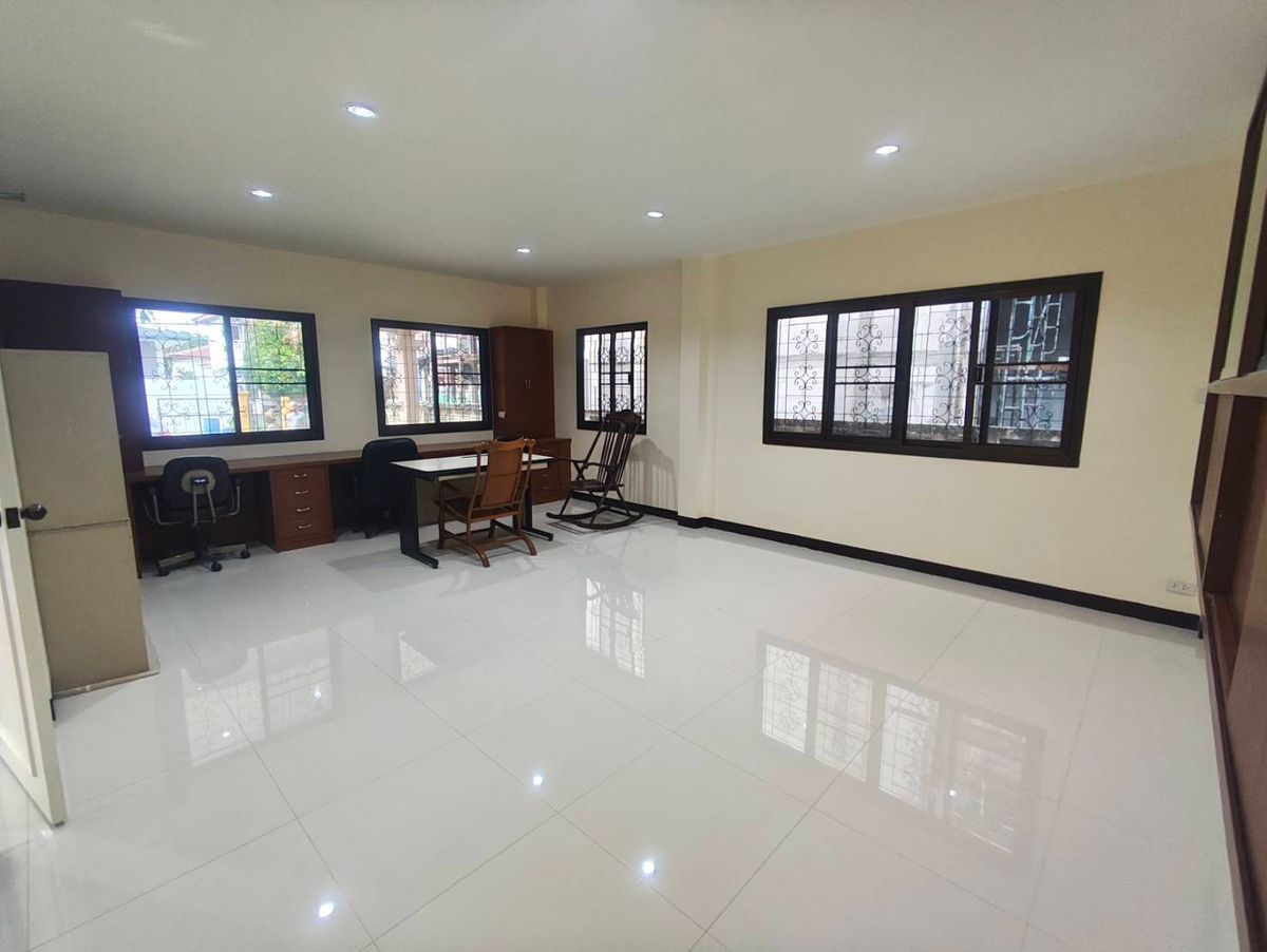 ขาย  บ้านเดี่ยว 102 ตรว หมู่บ้านเอกบุรี รามอินทรา103/2 รถไฟฟ้านพรัตน์ – รูปที่ 2