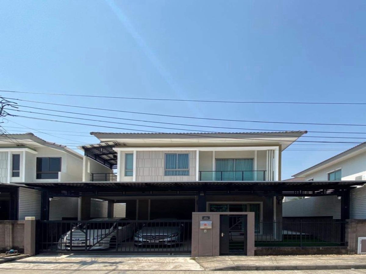 Sell/rent luxury house Pattanakarn 38 Sell/rent luxury house Pattanakarn 38