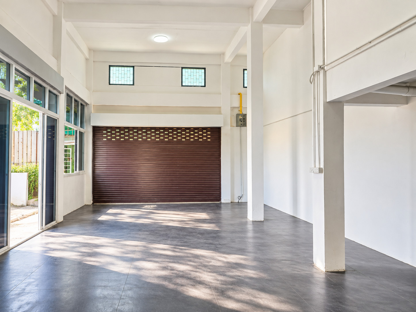 Rental area in the heart of Rama 3, suitable for office or storage ✅ Size 55 sq.m. with an ensuite bathroom Rental area in the heart of Rama 3, suitable for office or storage ✅ Size 55 sq.m. with an ensuite bathroom