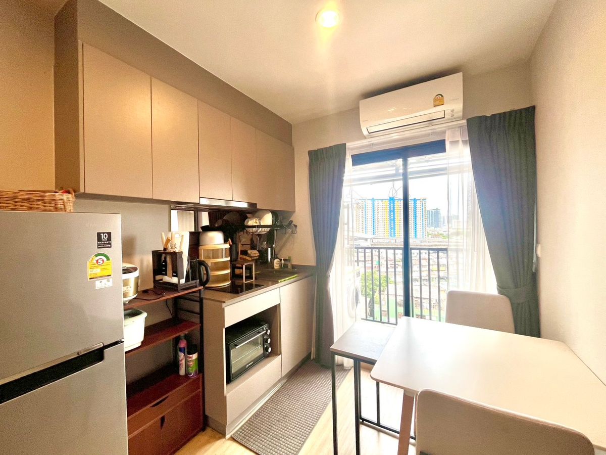 No need to make the mortgage payments yourself, your tenant does it for you!!! Condo for sale at The Privacy Thaphra Interchange, 24.99 sq.m., 11th floor No need to make the mortgage payments yourself, your tenant does it for you!!! Condo for sale at The Privacy Thaphra Interchange, 24.99 sq.m., 11th floor