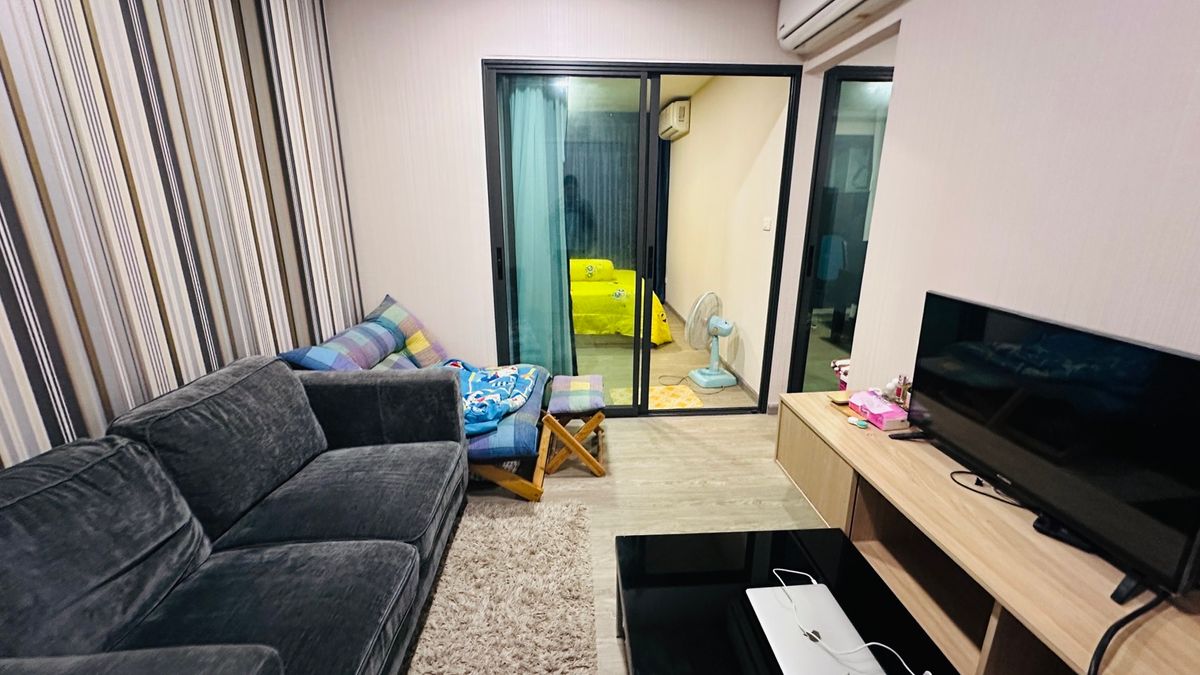 ขายด่วน! คอนโด Pool Access สุดปัง ขายด่วน! คอนโด Pool Access สุดปัง