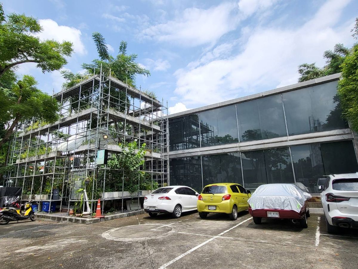 Land For Sale in soi Lad Phrao 93 landsize 537sq.wa. Land For Sale in soi Lad Phrao 93 landsize 537sq.wa.
